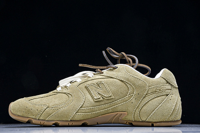 New Balance Mi­u