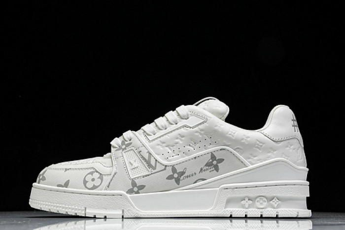 L&V SNEAKERS