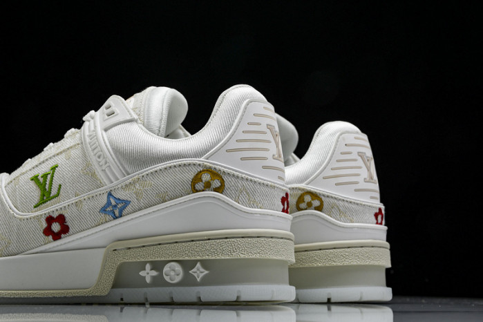 L&V SNEAKERS