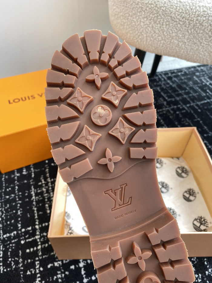 L&V SNEAKERS