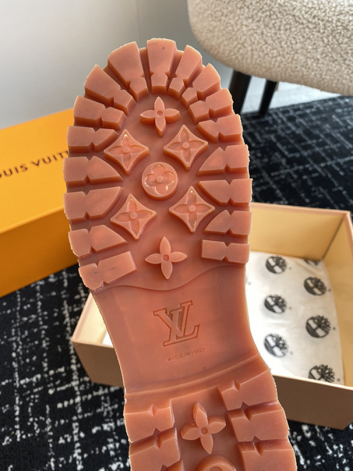L&V SNEAKERS