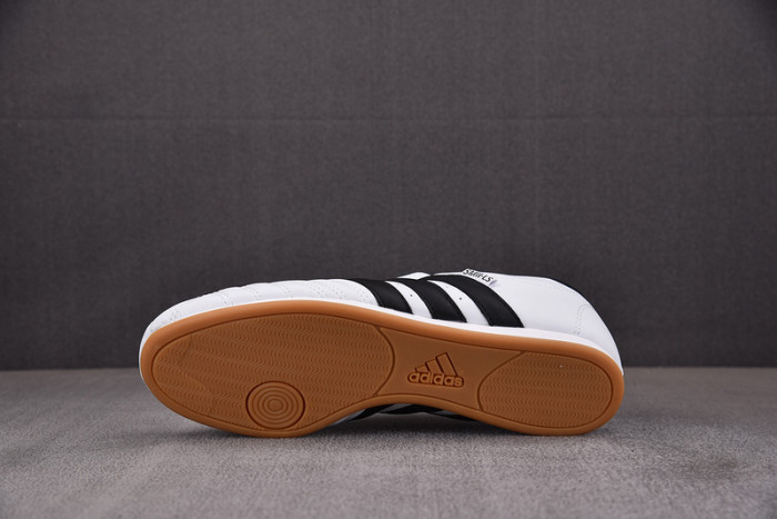 AD Taekwondo White Black JQ4774