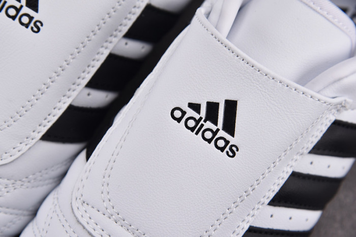 AD Taekwondo White Black JQ4774