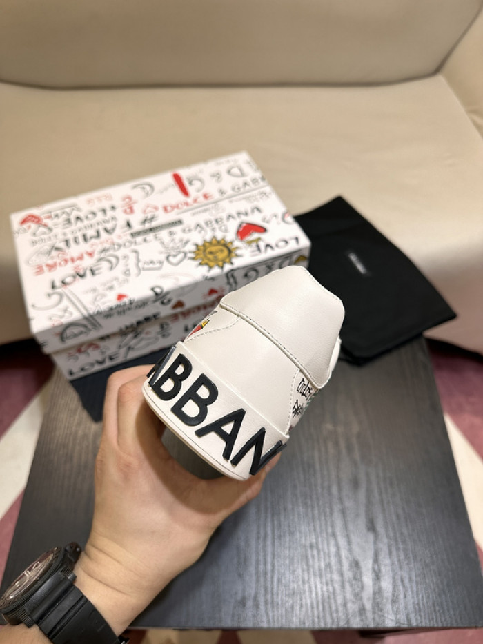 DG sneaker