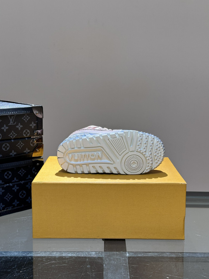 L&V SNEAKERS