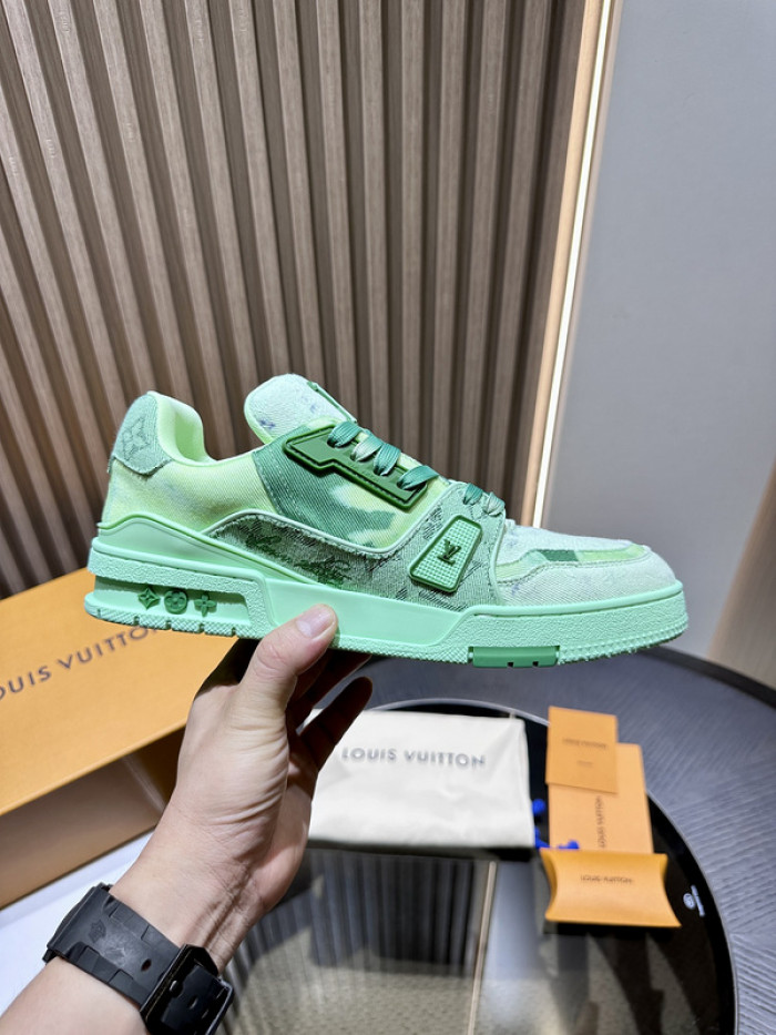 L&V SNEAKERS