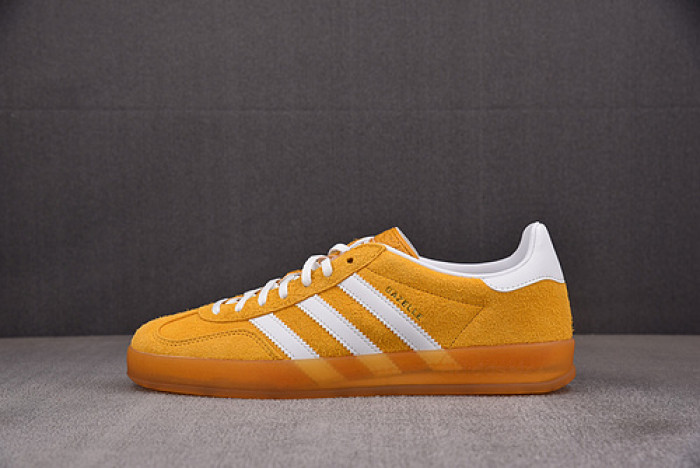 Ad Gazelle Indoor Orange Peel White HQ8716