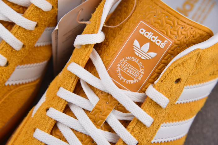 Ad Gazelle Indoor Orange Peel White HQ8716