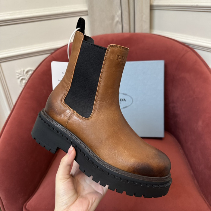 PRA designer sneaker